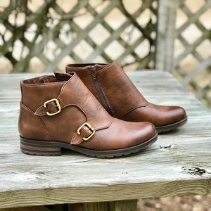Naturalizer Brown Ankle Boots